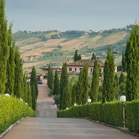Il Poggio منتجع *
