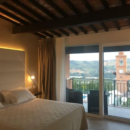 Il Poggio أسكولي بيتشينو